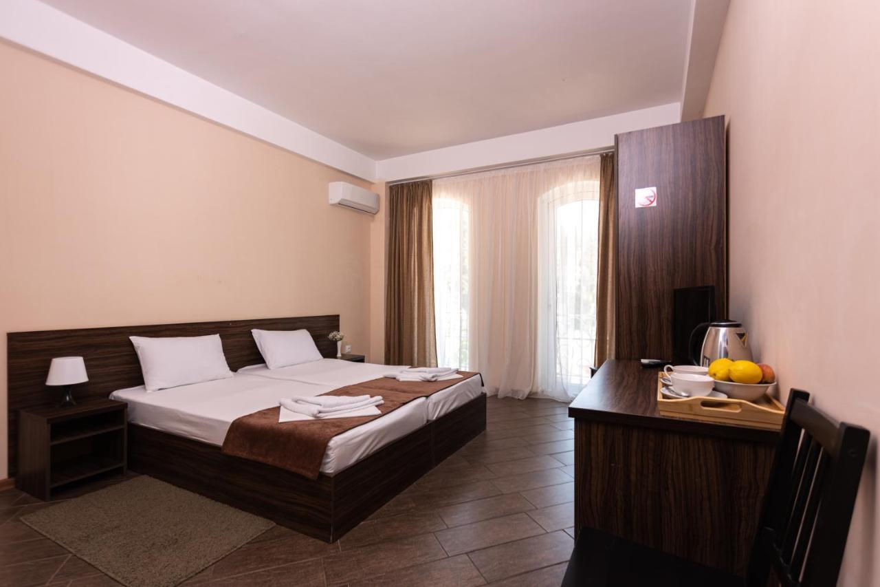 Hotel Nikopoli On Vodopadnaya 21А New Athos Luaran gambar